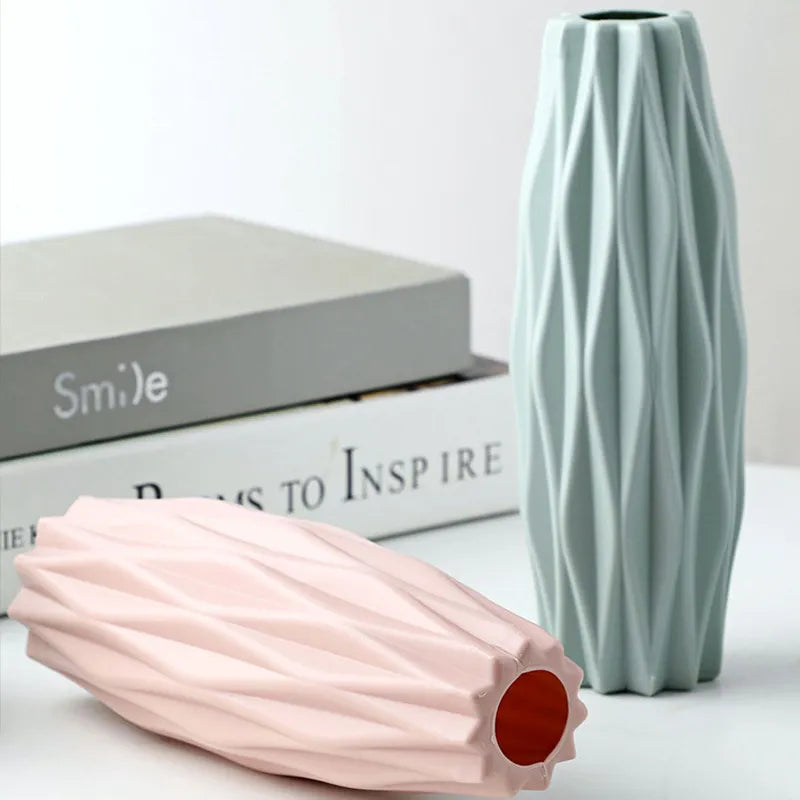 Modern Stile Vases